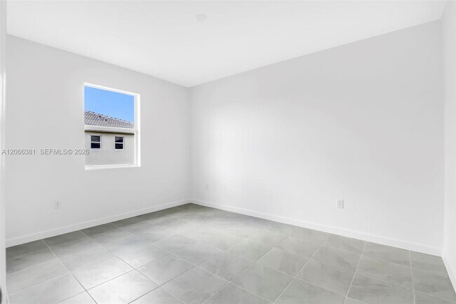 Building Photo - 27308 SW 159th Ct