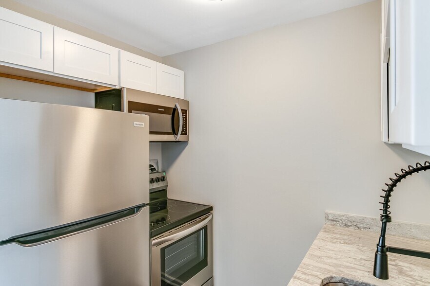 Interior Photo - Altitude Apartments East