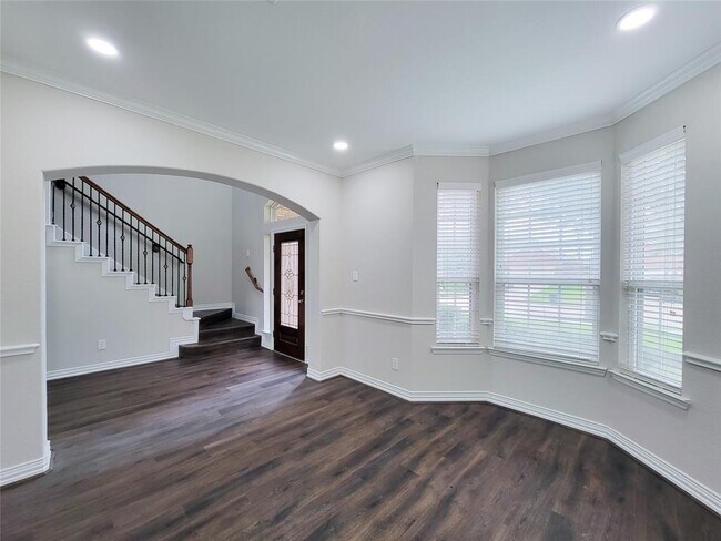 Building Photo - 21422 Beverly Chase Dr