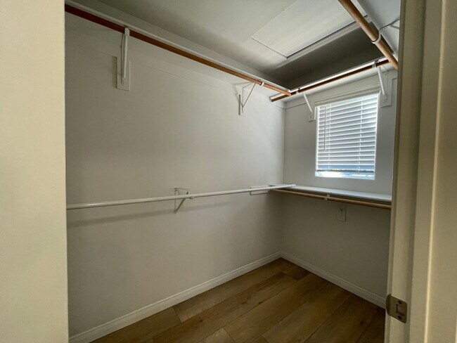 Building Photo - 1780 Blackbird Cir