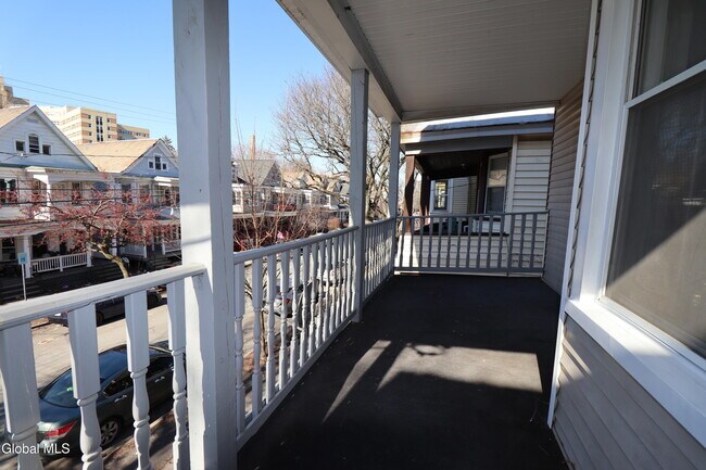 Building Photo - 29 Morris St