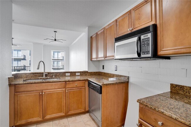 Building Photo - 700 S Harbour Island Blvd