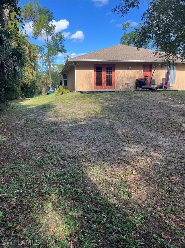 Building Photo - 3280 2nd Ave SE