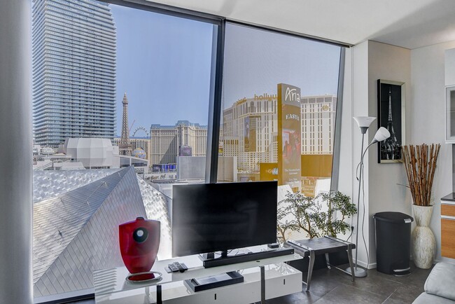 Building Photo - Veer Towers 802W- Stunning Strip and City ...