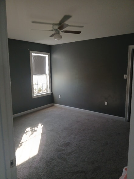 Building Photo - 5862 Barkley Ln