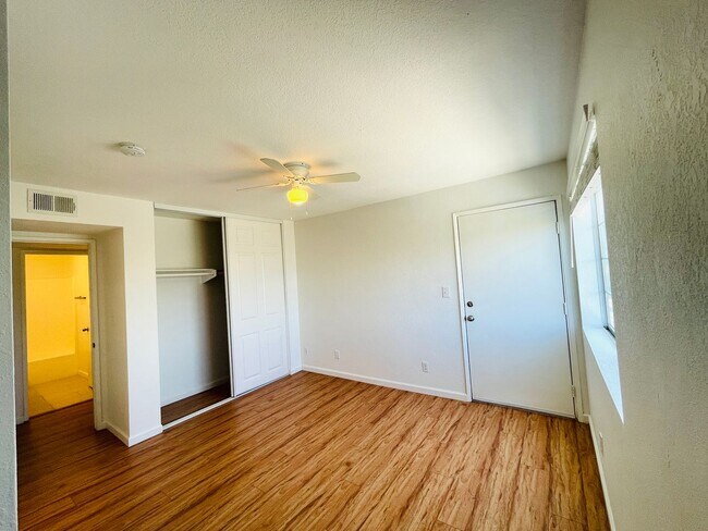 Building Photo - *****1,000 off first months rent********* Beautifully Upgraded 2 Bedroom Apartment For Rent!