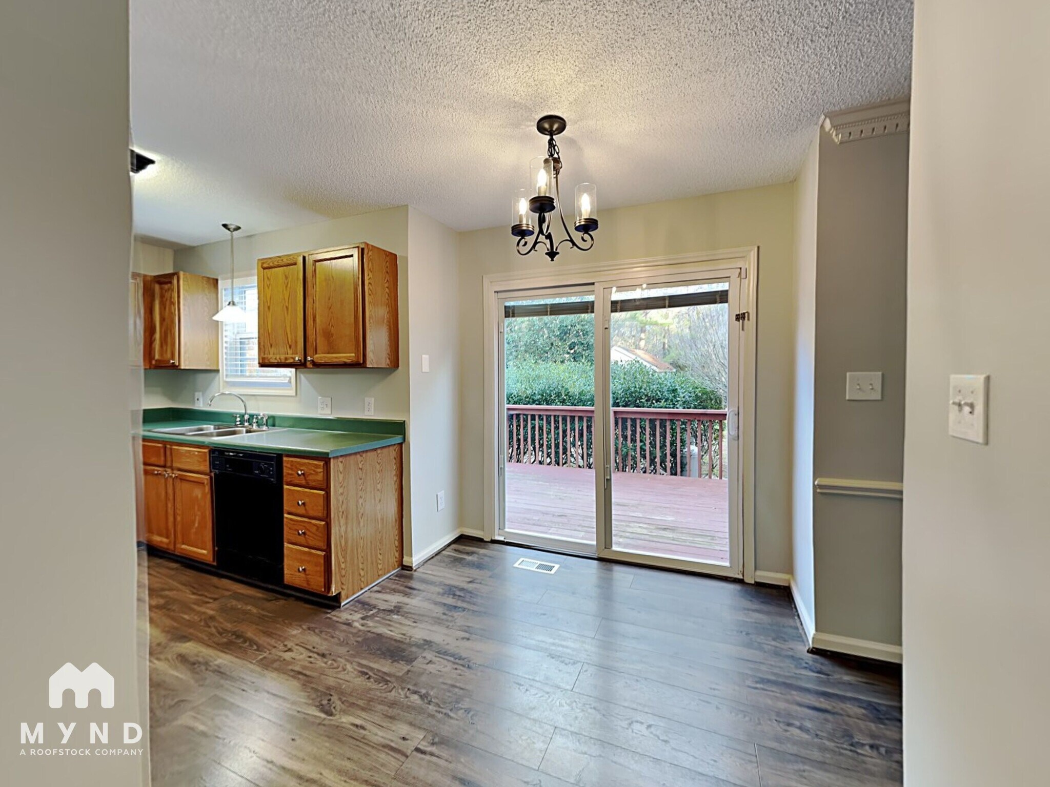 Building Photo - 2024 Julian Ln