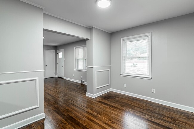 Building Photo - 345 S White Station Rd