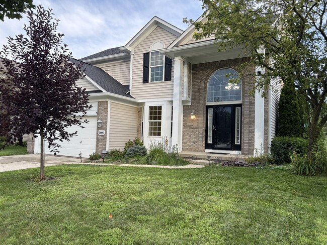 Primary Photo - 5895 Mill Oak Dr