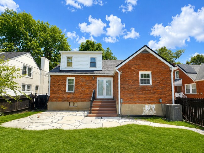 Building Photo - 414 Cornell Pl