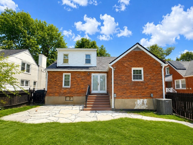 Building Photo - Charming St. Matthews Cape Cod with Finished Basement & Spacious Backyard