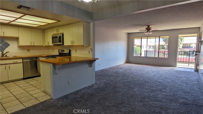 Building Photo - 25604 Sharp Dr