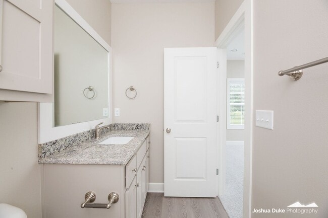 Building Photo - Now Pre-Leasing — Brand-New Luxury Townhomes Near the University of Arkansas! Avail. 8/7/26