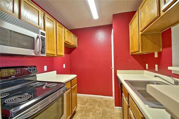 Building Photo - 3770 Lovers Wood Ln