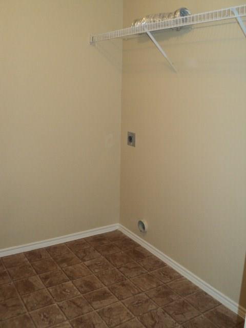 Building Photo - Fort Worth 3/2/2 Open living area