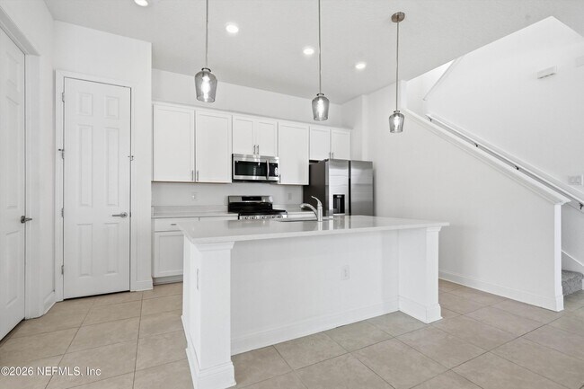 Building Photo - 357 Rum Runner Wy