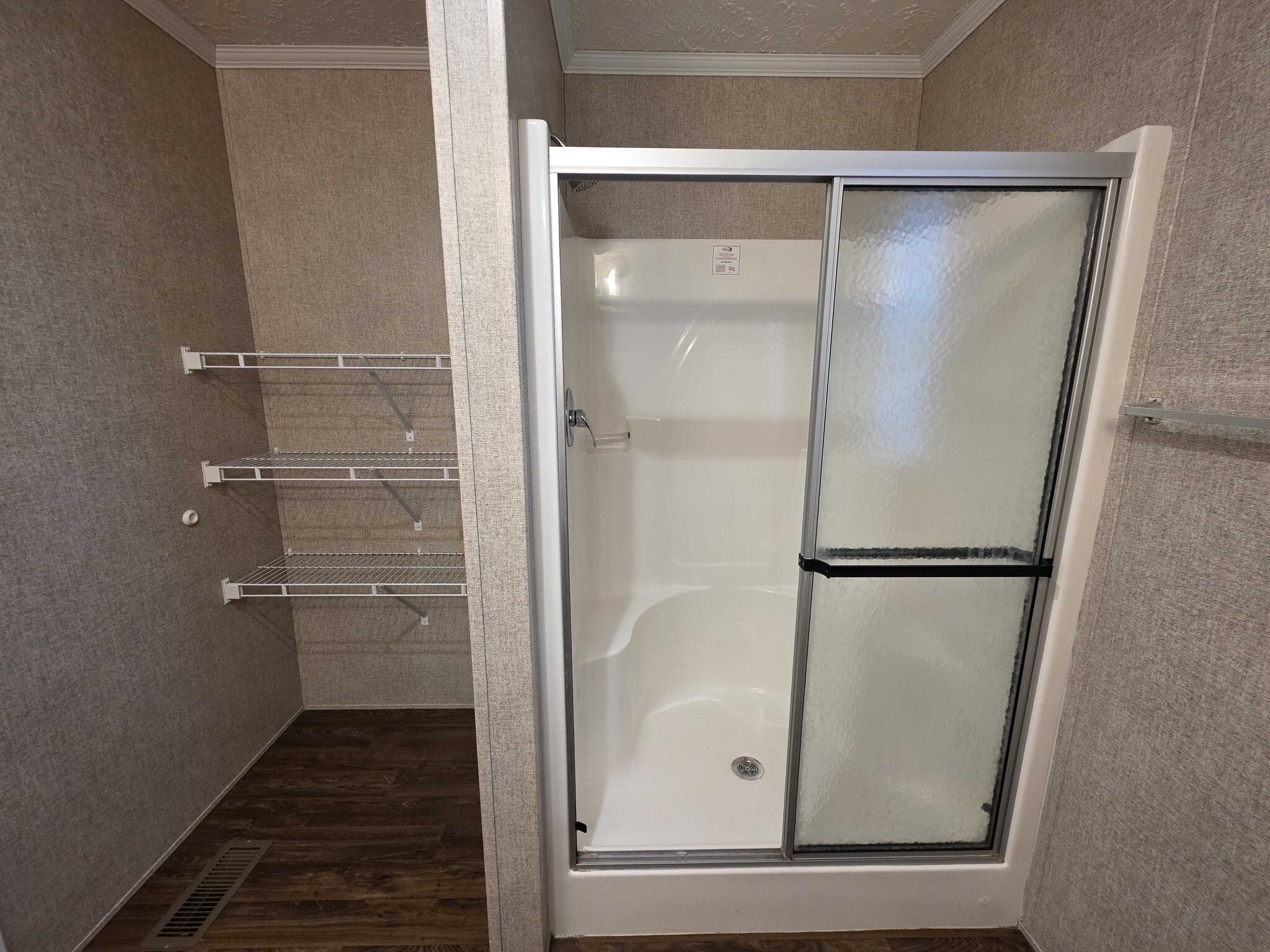 Building Photo - 3668 Willow Ct