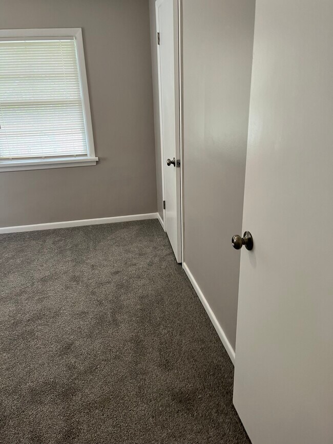 Building Photo - 123 Aultman Ave NW