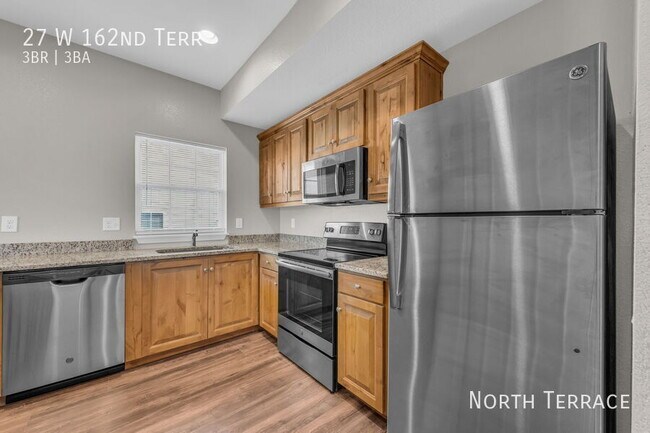 Building Photo - Roomy 3BR Townhouse in Belton w/ Attached ...