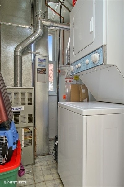 HVAC + In-Unit Washer/Dryer - 2915 Hamlin N Ave