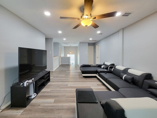 Building Photo - The perfect place to come home to! This be...