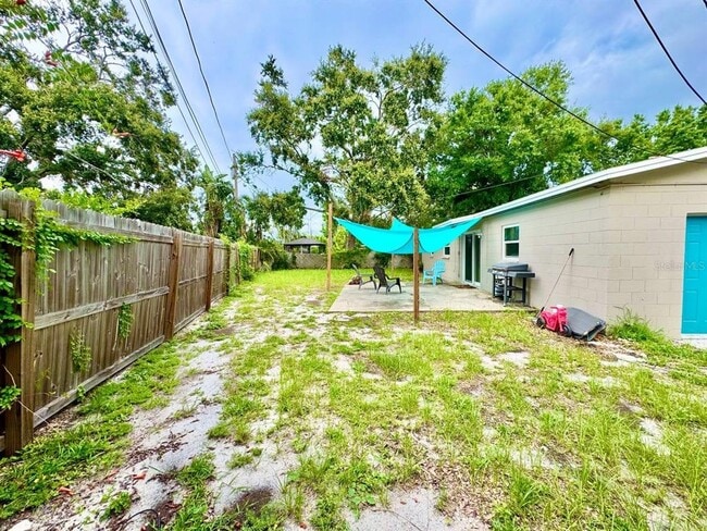 Building Photo - 3957 Wahoo Dr SE