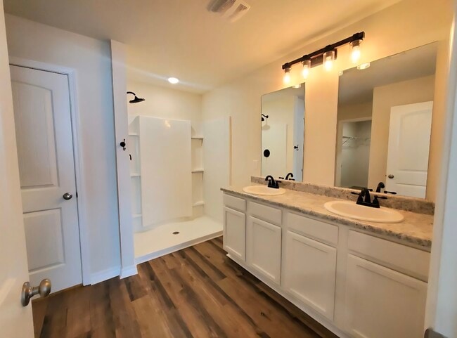 Building Photo - 943 Merganser Way