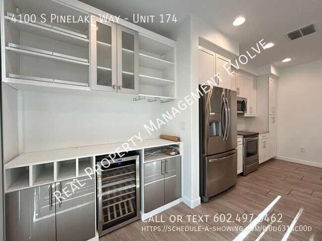 Building Photo - 4100 S Pinelake Way