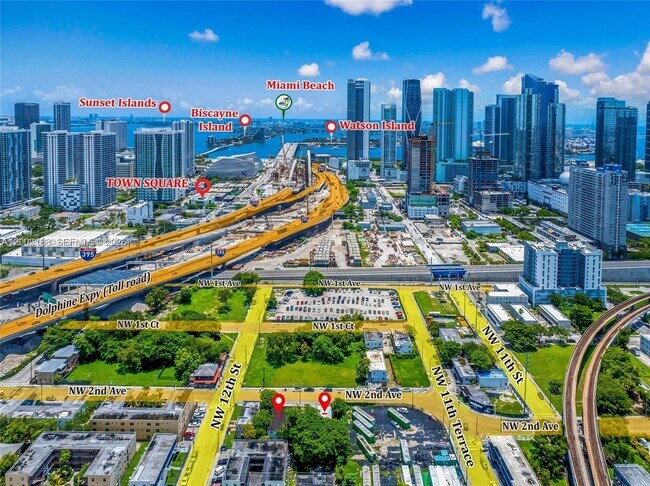 Building Photo - 1140 NW 1st Pl