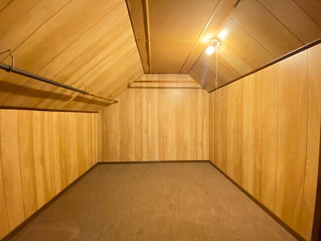 Building Photo - 3 Bedroom Home in Hammond