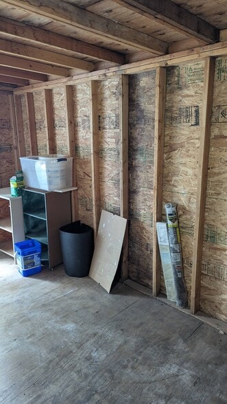 Back Porch 2 - 1447 Maple St