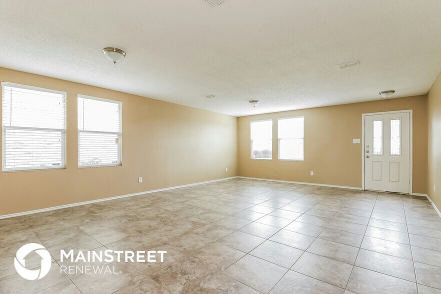 Building Photo - 3917 German Pointer Way