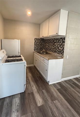 Building Photo - 260 S Corinth St Rd