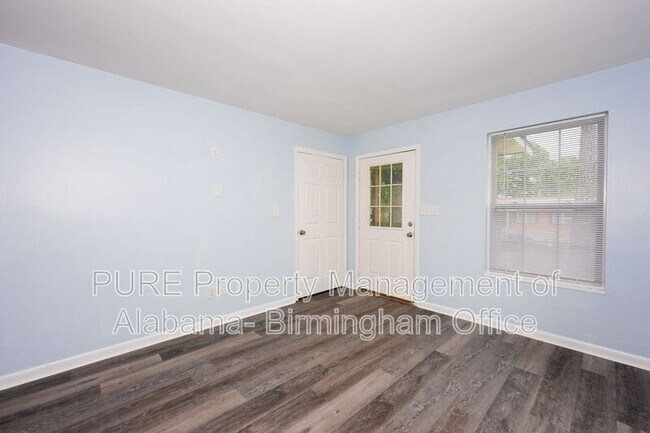 Building Photo - 621 Bell Ave