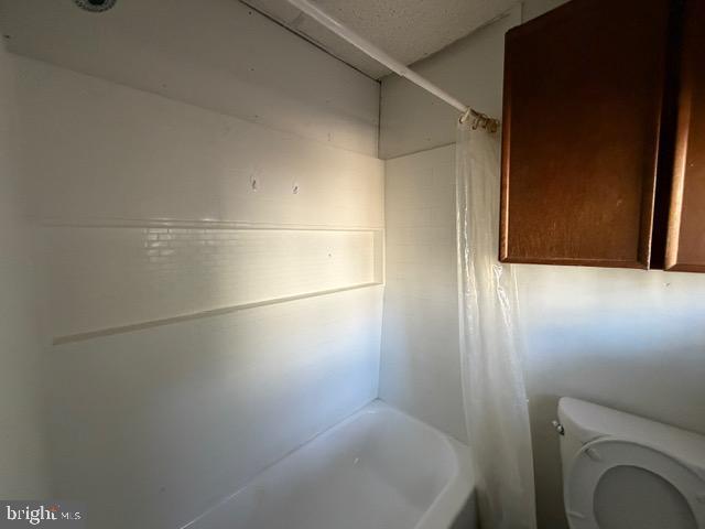 Building Photo - 347 E King St