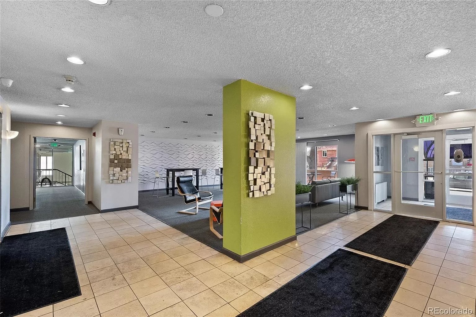 Lobby - 1888 S Jackson St