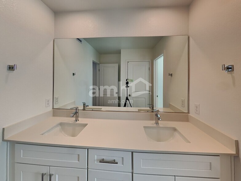 Building Photo - 9284 Garnet Gecko Ct