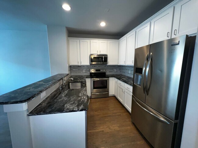 Building Photo - 1319 Rancho Mirage Dr