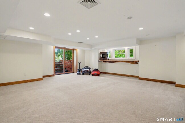 Building Photo - 206 Dudley Rd