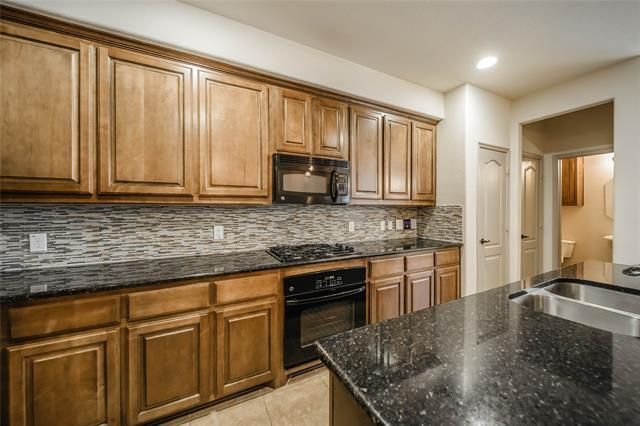 Building Photo - 2813 Sheridan Dr