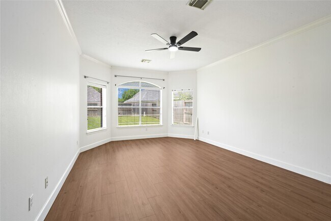 Building Photo - 17314 Laguna Trail Dr