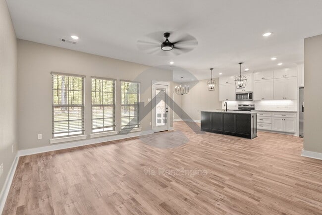 Building Photo - 1295 Acuff Ln