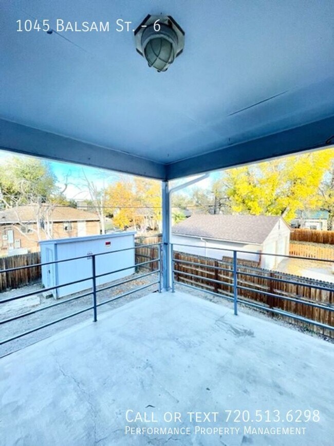 Building Photo - 1045 Balsam St