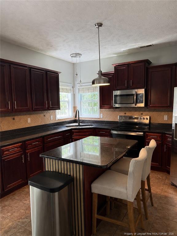 Building Photo - 35 Wynnborne Cir
