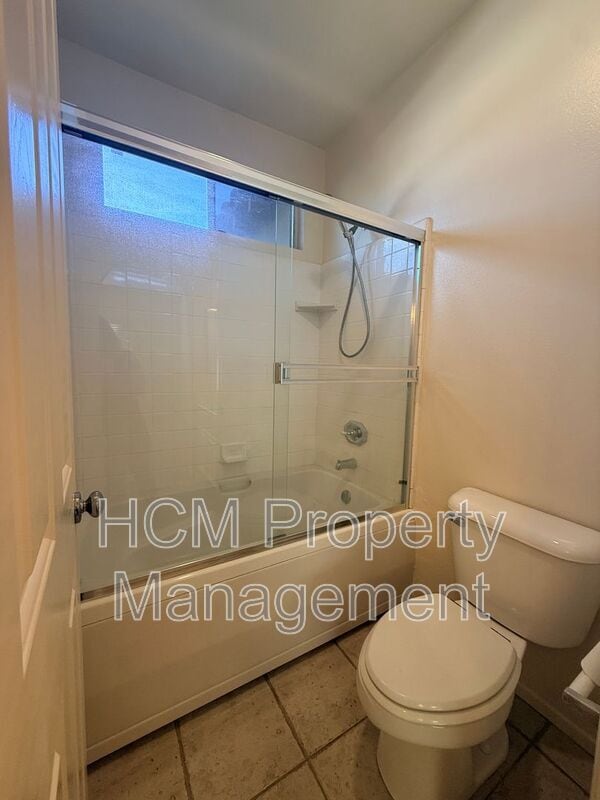 Building Photo - 2352 Sunningdale Dr