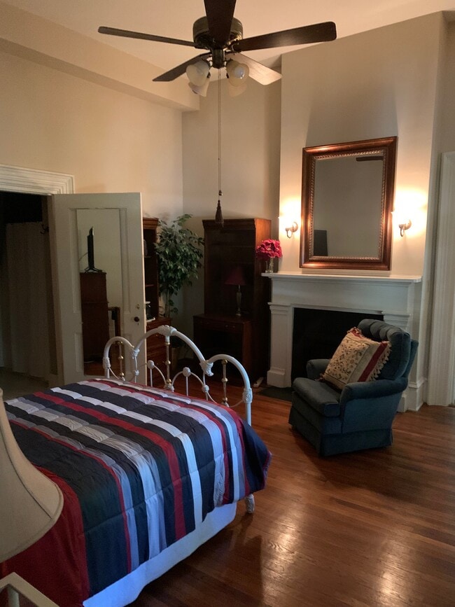 Building Photo - 105 Whitehead Ave NE