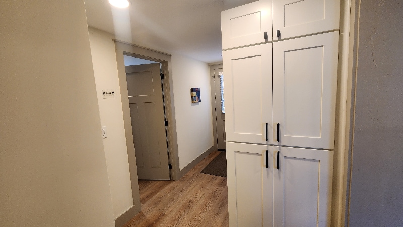 Building Photo - 1704 S Forest Dr