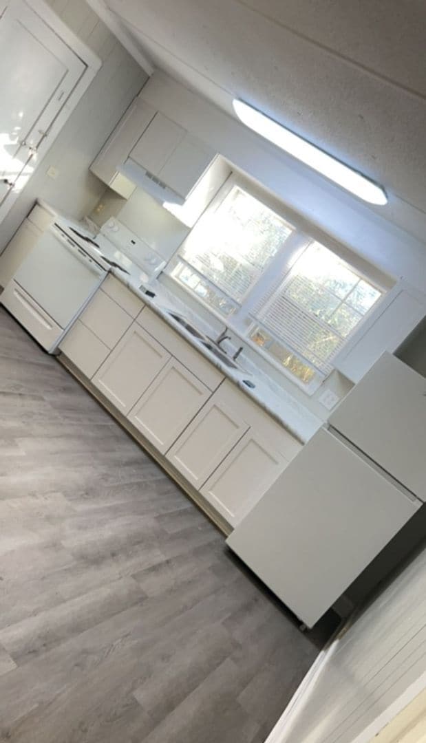 Building Photo - 3 Bed/1 Bath House