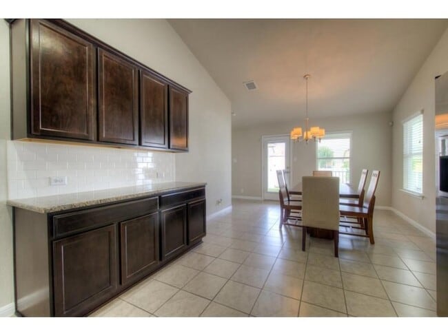 Building Photo - 709 Noatak Trail