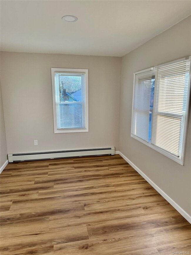 Building Photo - 28 B Knapp Rd